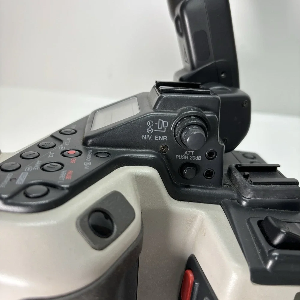 Canon Canovision EX1 Hi Hi 8 Camcorder Camera & Recorder With Accessories Bundle - Picture 11 of 16